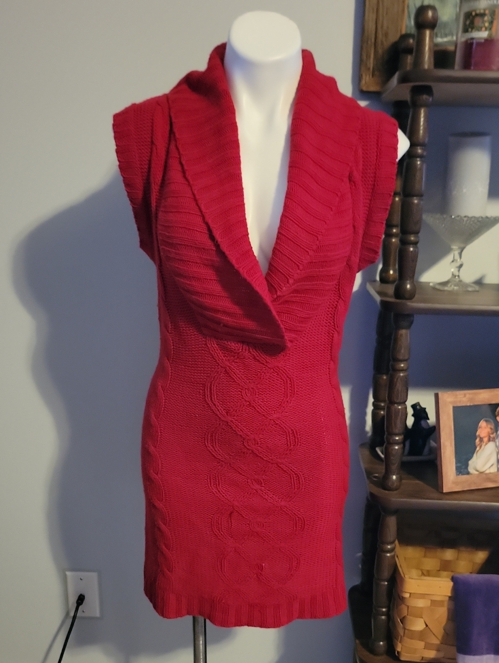 Body Central Red Sleeveless Cable-Knit Sweater Dress...size Large